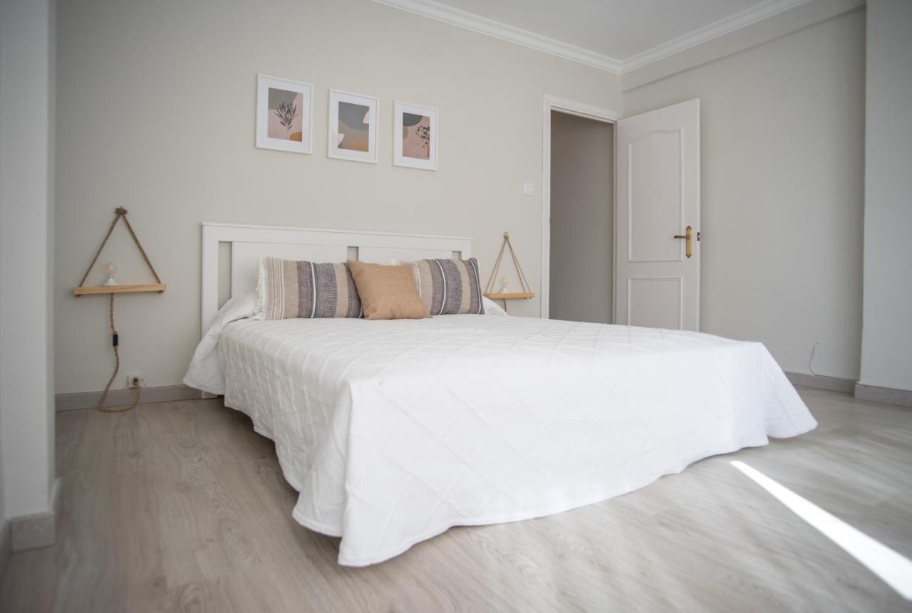 Playa Victoria Ha Apartment Кадис Екстериор снимка