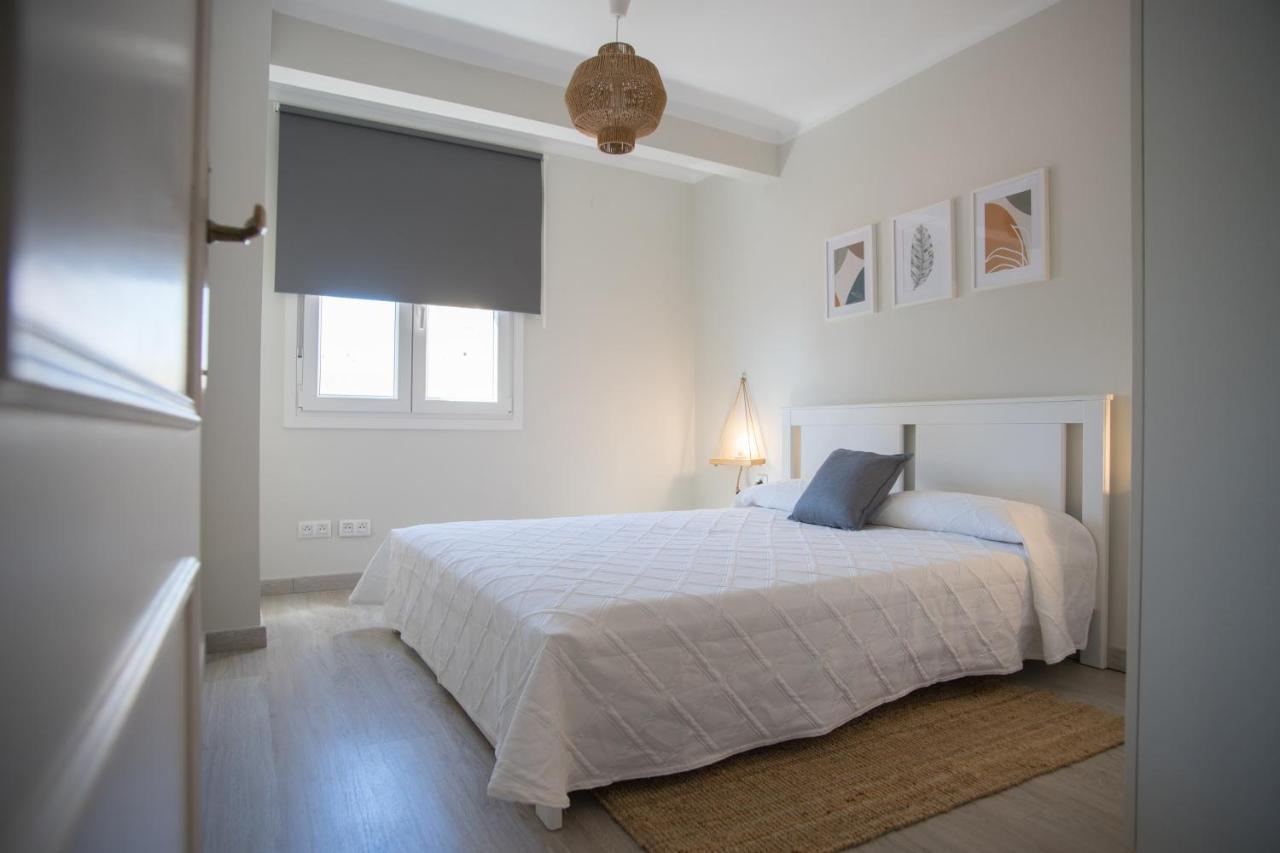 Playa Victoria Ha Apartment Кадис Екстериор снимка